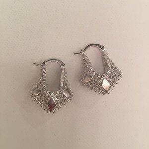 New Vanessa Mooney silver Mabel hoop earrings
